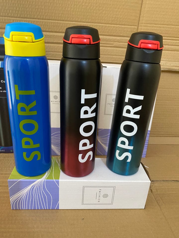 Sports Water Bottle / Straw Water Bottle - Keep Drinks Cold for Hours!